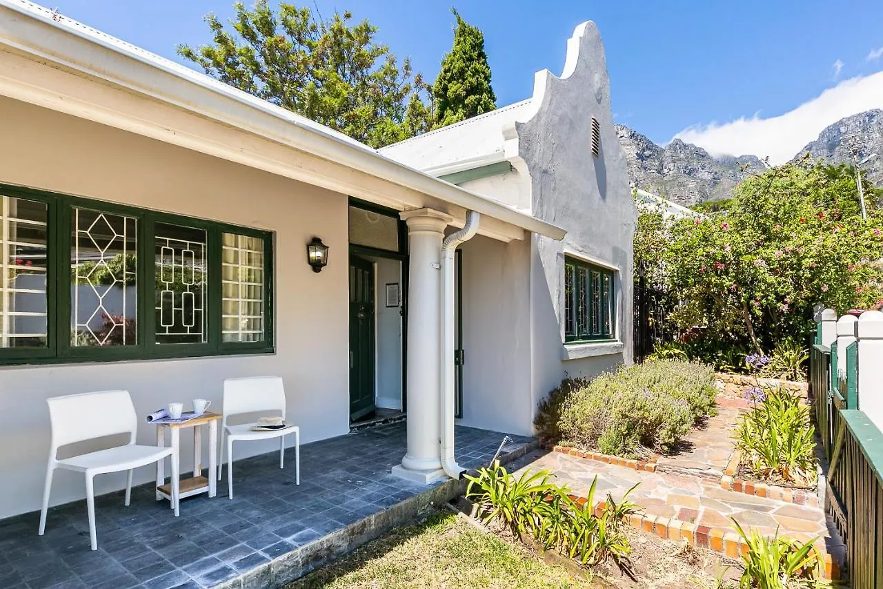 Πανσιόν Stone Cottages - Camps Bay Village Κέιπ Τάουν Νότια Αφρική
