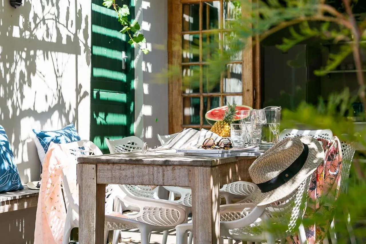 Konukevi Stone Cottages Cape Town